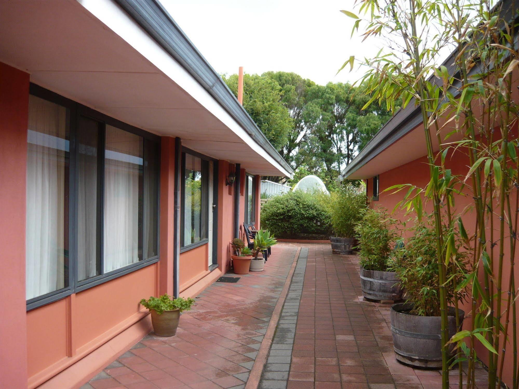 Albany Apartments Εξωτερικό φωτογραφία